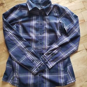 Columbia Omnishade shirt size medium